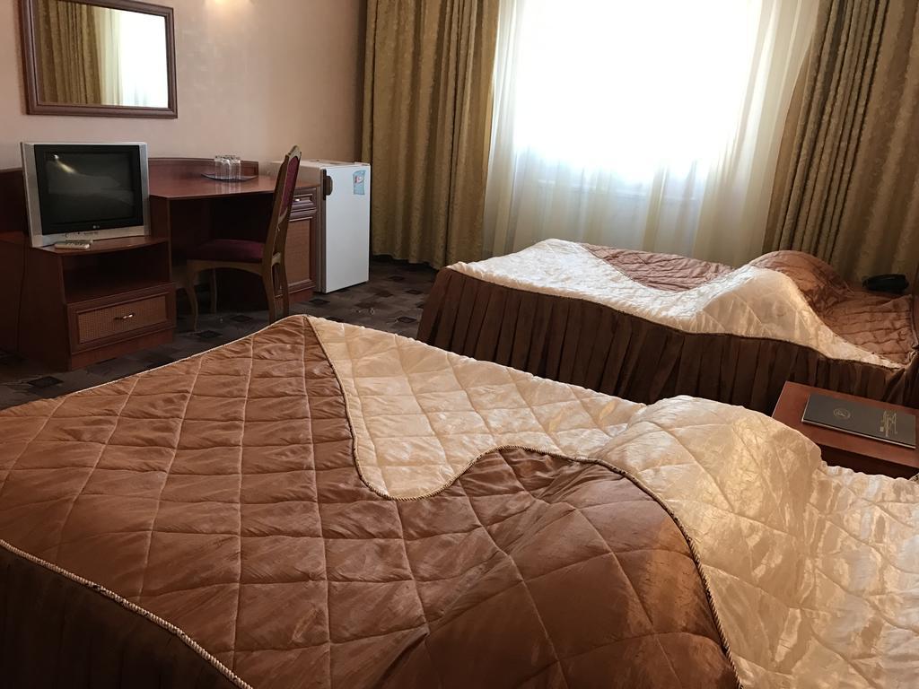 Alexandrovskiy Hotel Mykolaiv Eksteriør billede