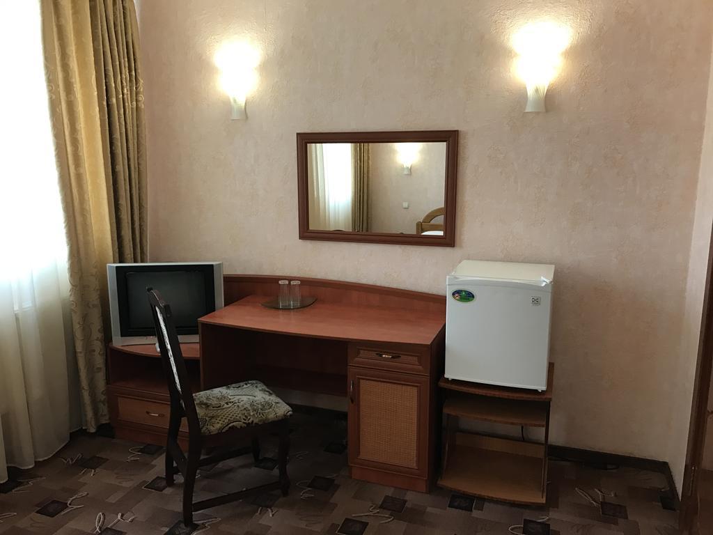 Alexandrovskiy Hotel Mykolaiv Eksteriør billede