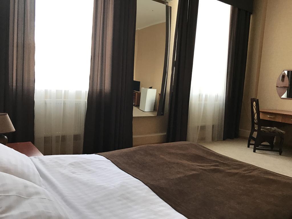 Alexandrovskiy Hotel Mykolaiv Eksteriør billede