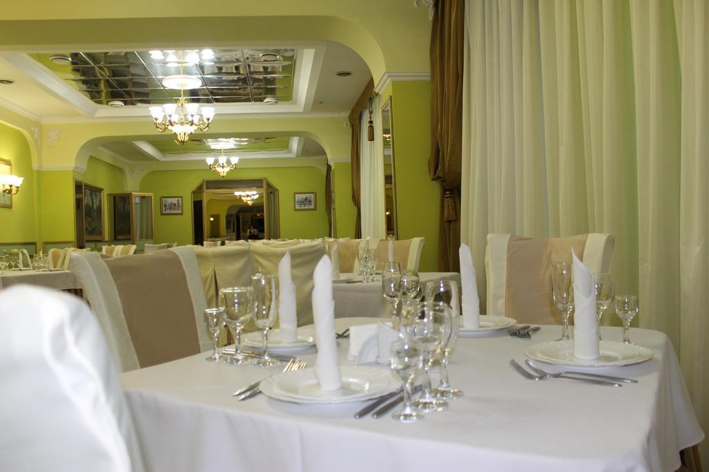 Alexandrovskiy Hotel Mykolaiv Eksteriør billede